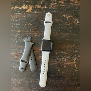 Series 3 Apple Watch Cellular+GPS